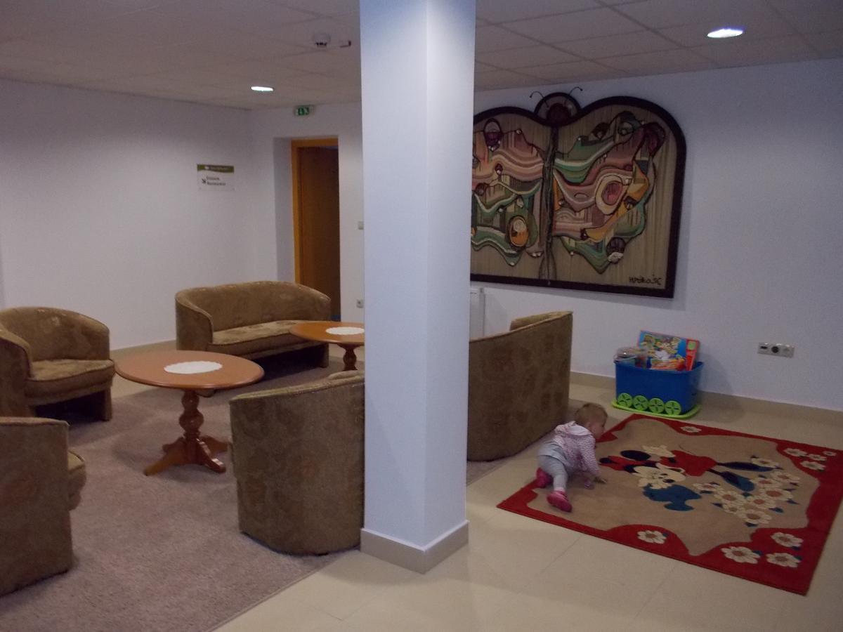 Hotel Halaszkert Badacsony Bytom Extérieur photo